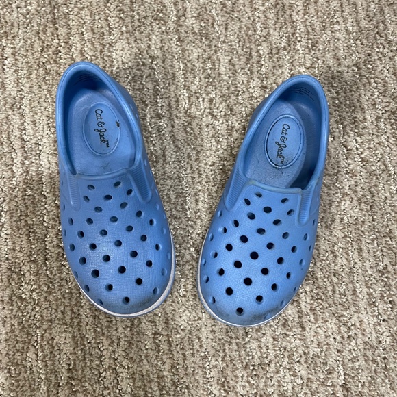 Cat &‎ Jack Kids' Outdoor Slip-On Shoes – Size 7 - Picture 5 of 6